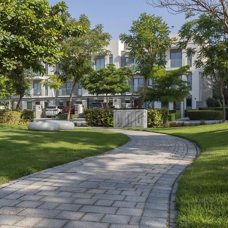 Stay By Latinem Luxury 1Br Holiday Home Cv A207 Near Burj Khalifa Dubai Eksteriør billede