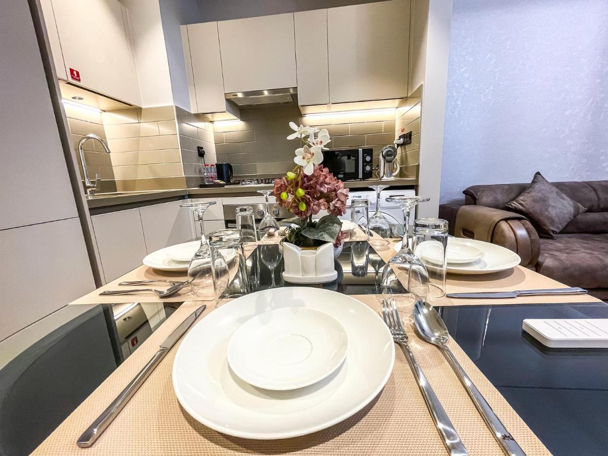 Stay By Latinem Luxury 1Br Holiday Home Cv A207 Near Burj Khalifa Dubai Eksteriør billede